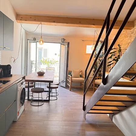 Cb - Jungle 公寓 *